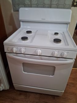 GE FRIDGE LIKE NEW AND HOTSPOT STOVE LIKE NEW