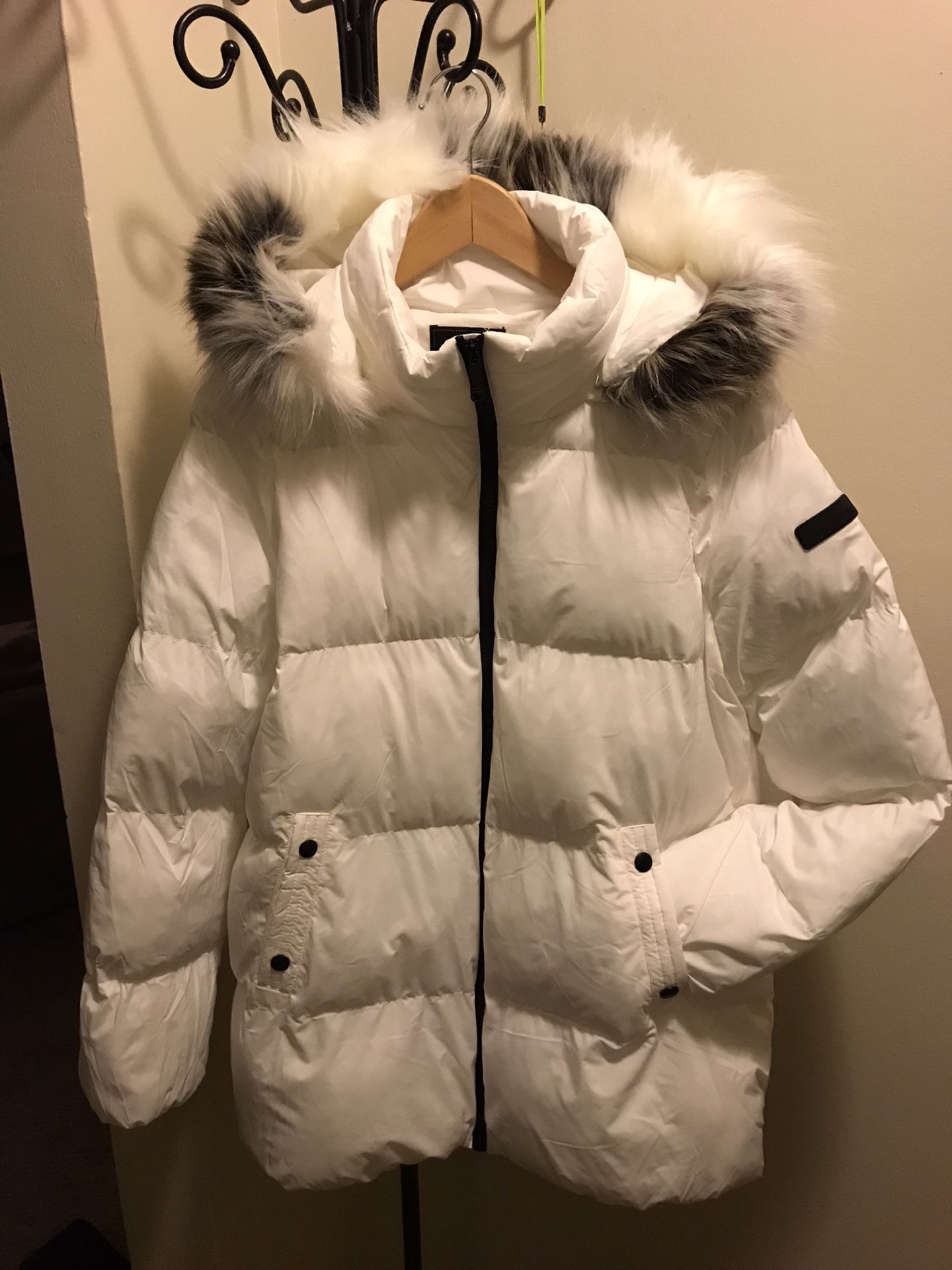 White Parka L new