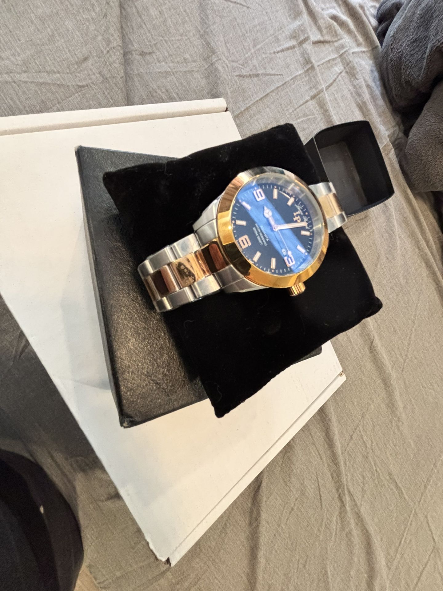 Lucien Piccard Aquavita Stainless Steel  200M Men's Illumination Dive Watch 