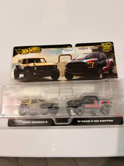 Hot Wheels Car Culture Ford Bronco R & '17 F-150 Raptor 2-Pack