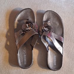 Tender Tootsies Metallic Bronze Slide Sandle