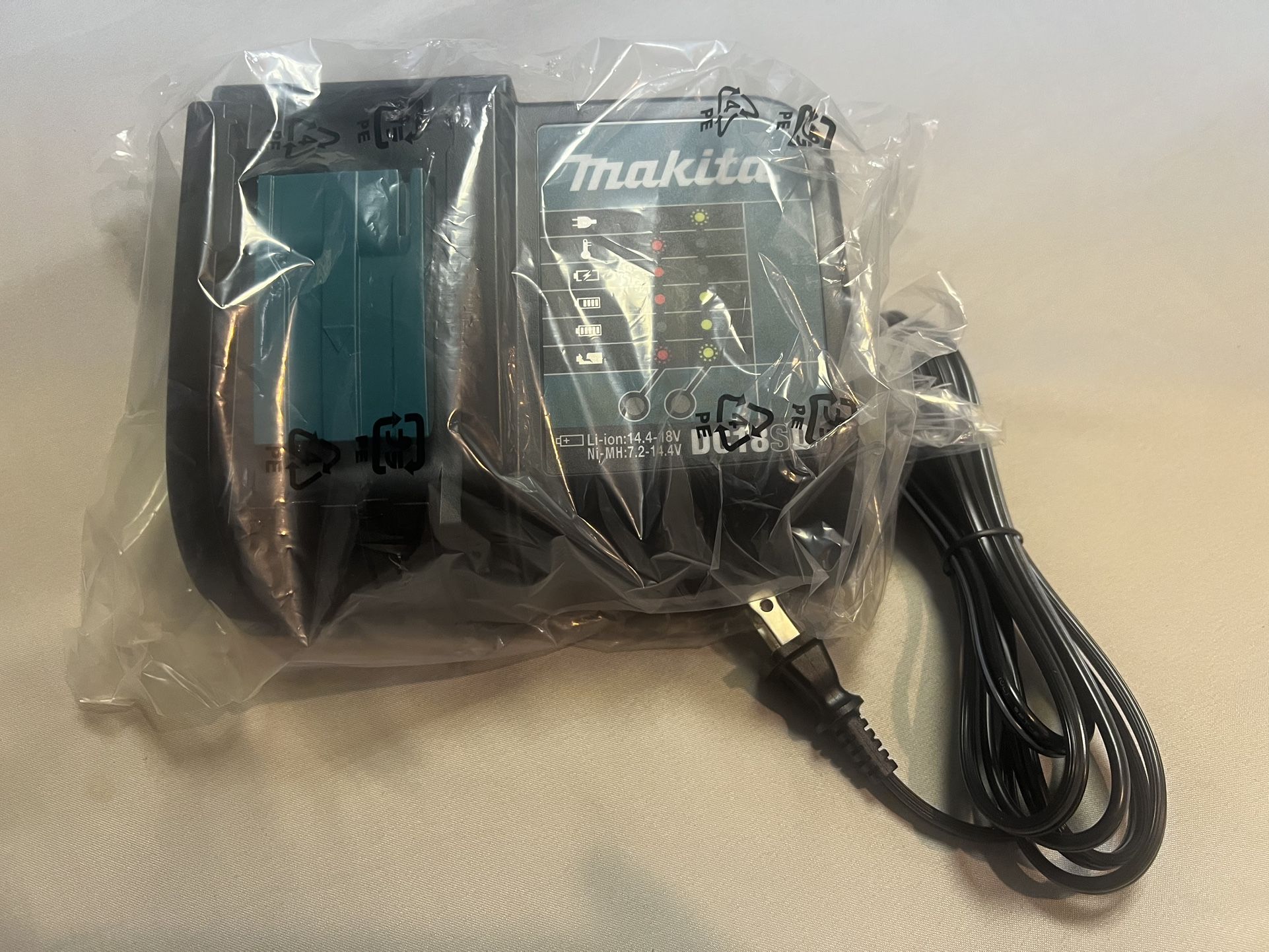 Brand New Never Used 18v Makita Charger 
