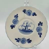 PAIR Of Vintage Decorative Delft Wall Plates / Home Decor/ House  Decor