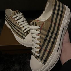 Burberry Shoes
