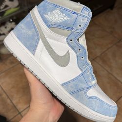 Air Jordan 1 High “Hyper Royal” Size 10m