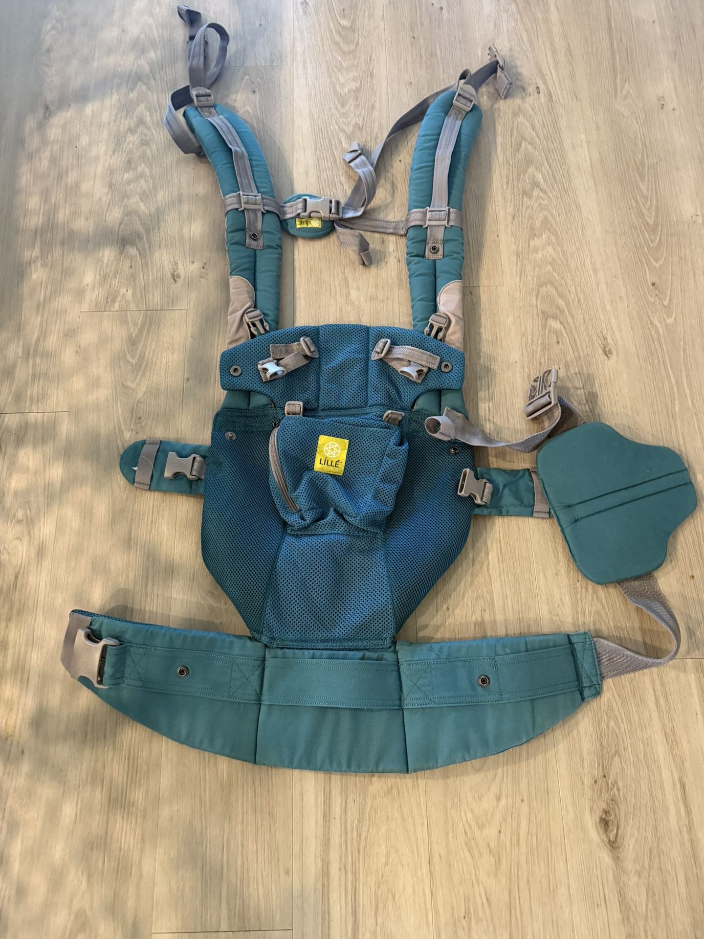 LÍLLÉbaby Complete Airflow baby carrier