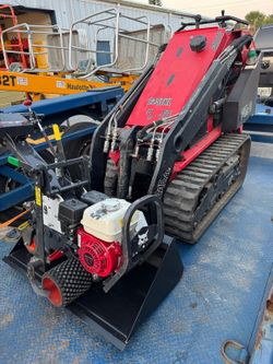 Barreto 825TKL Stand-On Track Loader - 710 hrs