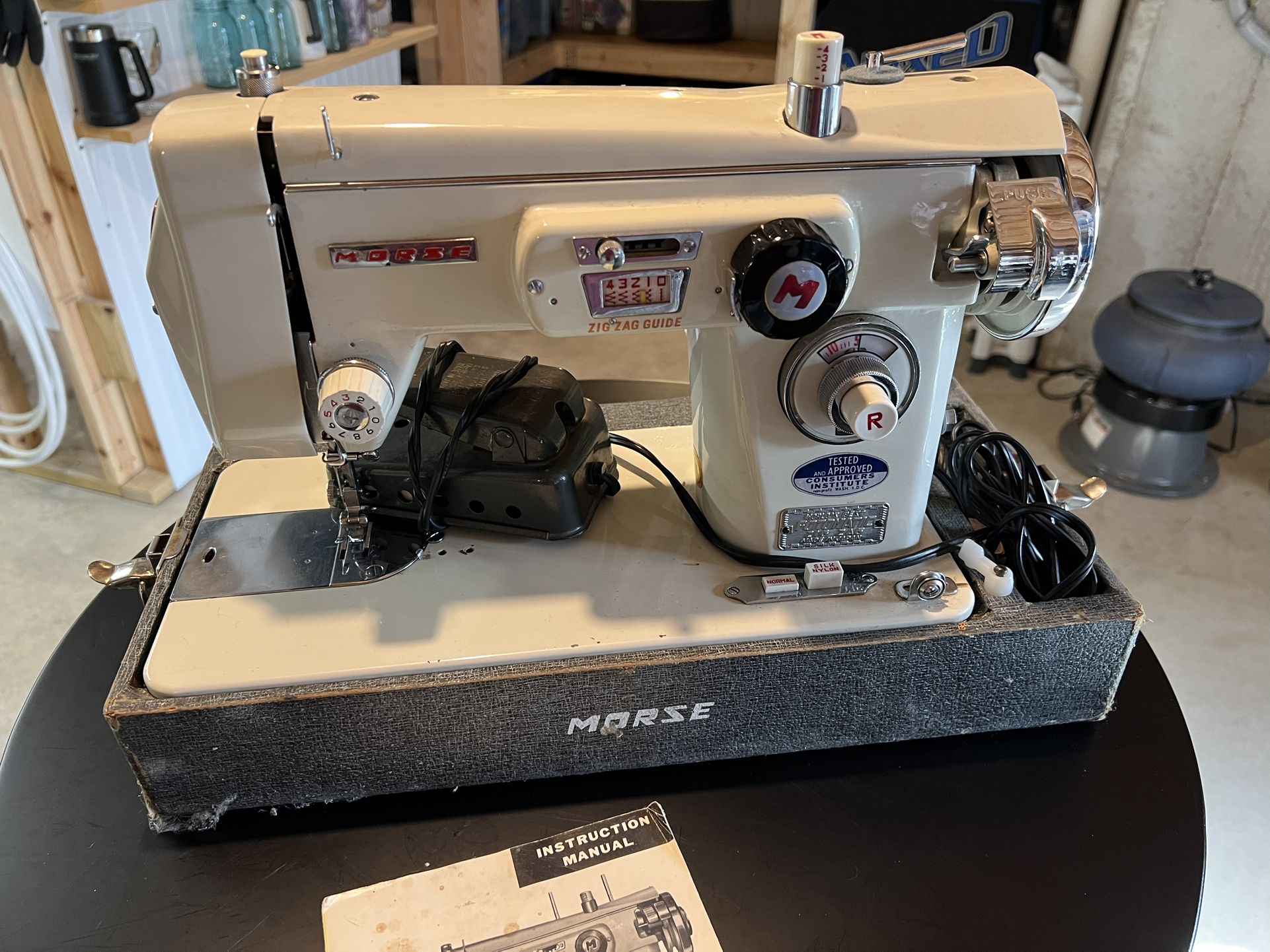 Morse Fotomatic Zig Zag Sewing Machine With Case And Manual