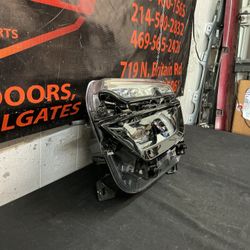 VINFAST VF8 LH HEADLIGHT 2023-2025 OEM 