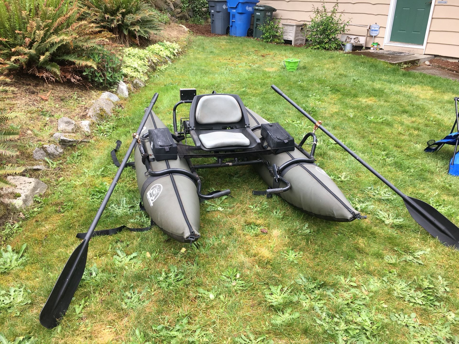 8 foot Water Skeeter fishing pontoon Oregon fishing perfect condition no leaks