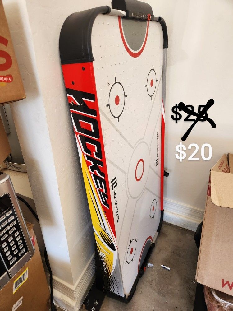 Air Hockey Table