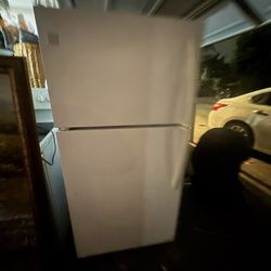 Refrigerator.      Refrigerator 