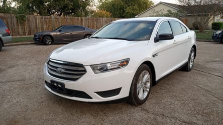 2018 Ford Taurus
