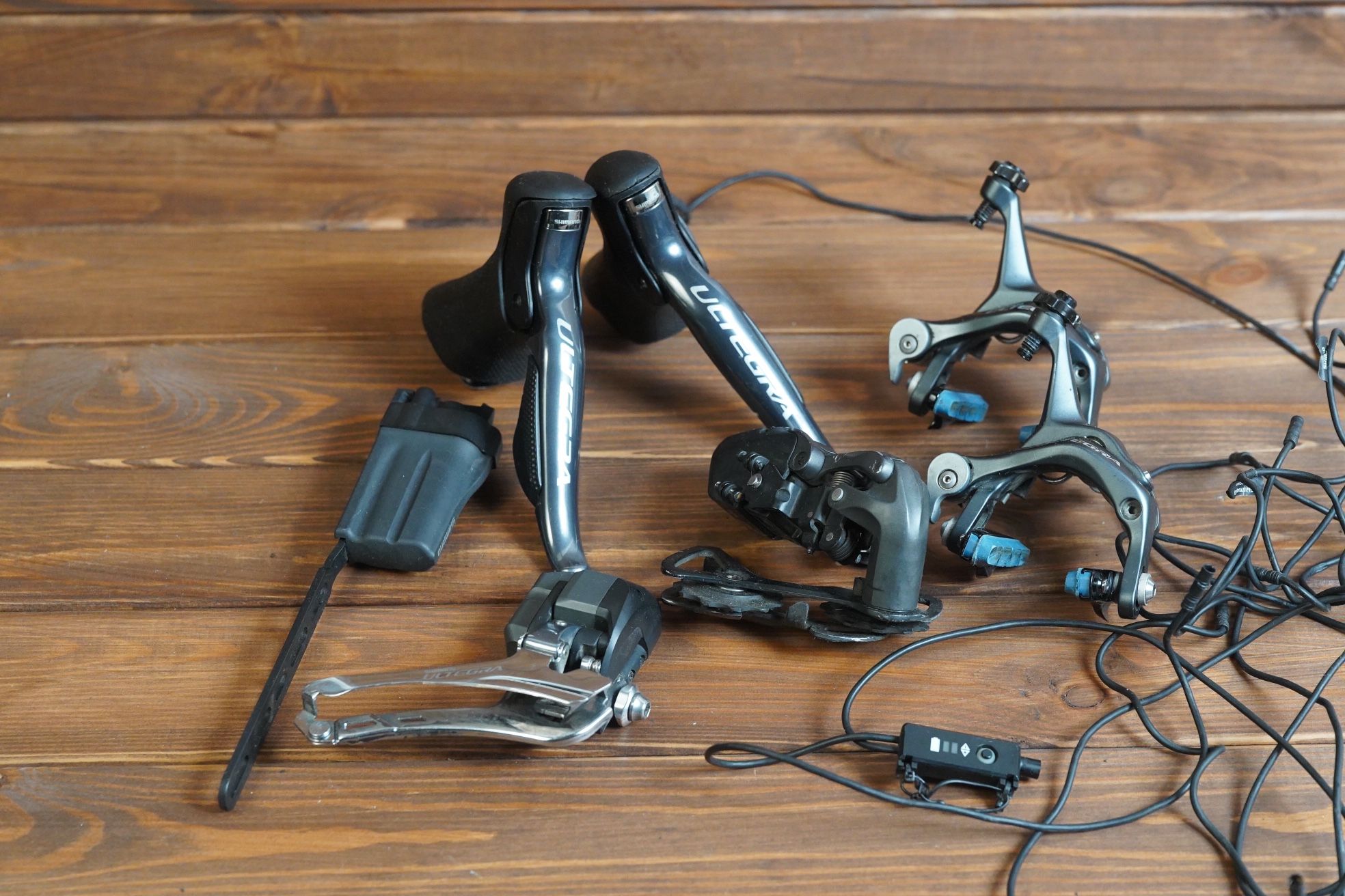 Shimano Ultegra 6770 Di2 10spd Electronic Rim Brake Groupset