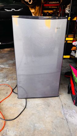 Mini fridge