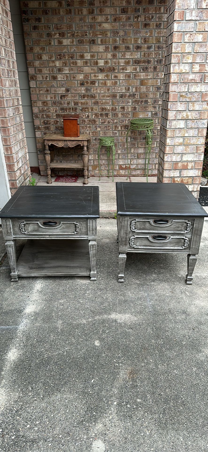 Nightstands / End Tables 