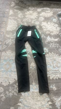i have 4 pairs of joggers there all Xs