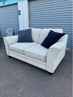 White 2-seater couch