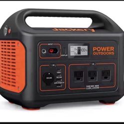 Jackery Explorer 880