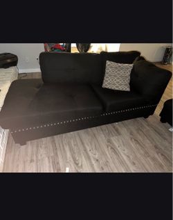 2pc Sectional W/ Ottoman