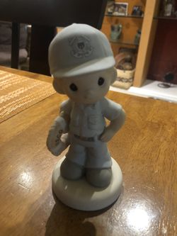 Vintage 1790 US Coast Guard Precious Moment Statue