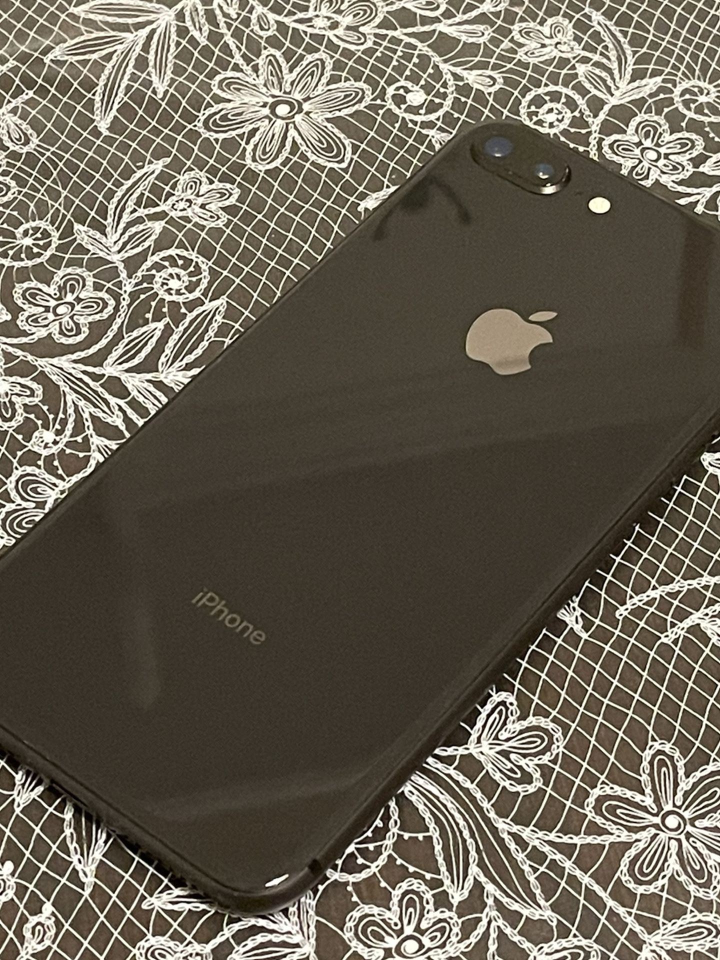 iPhone 8 Plus Unlocked