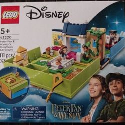 TOYS LEGO Disney: Peter Pan & Wendy's Storybook Adventure (43220) BRAND NEW