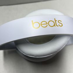 Beats Studio 3 Wireless Headphones - White