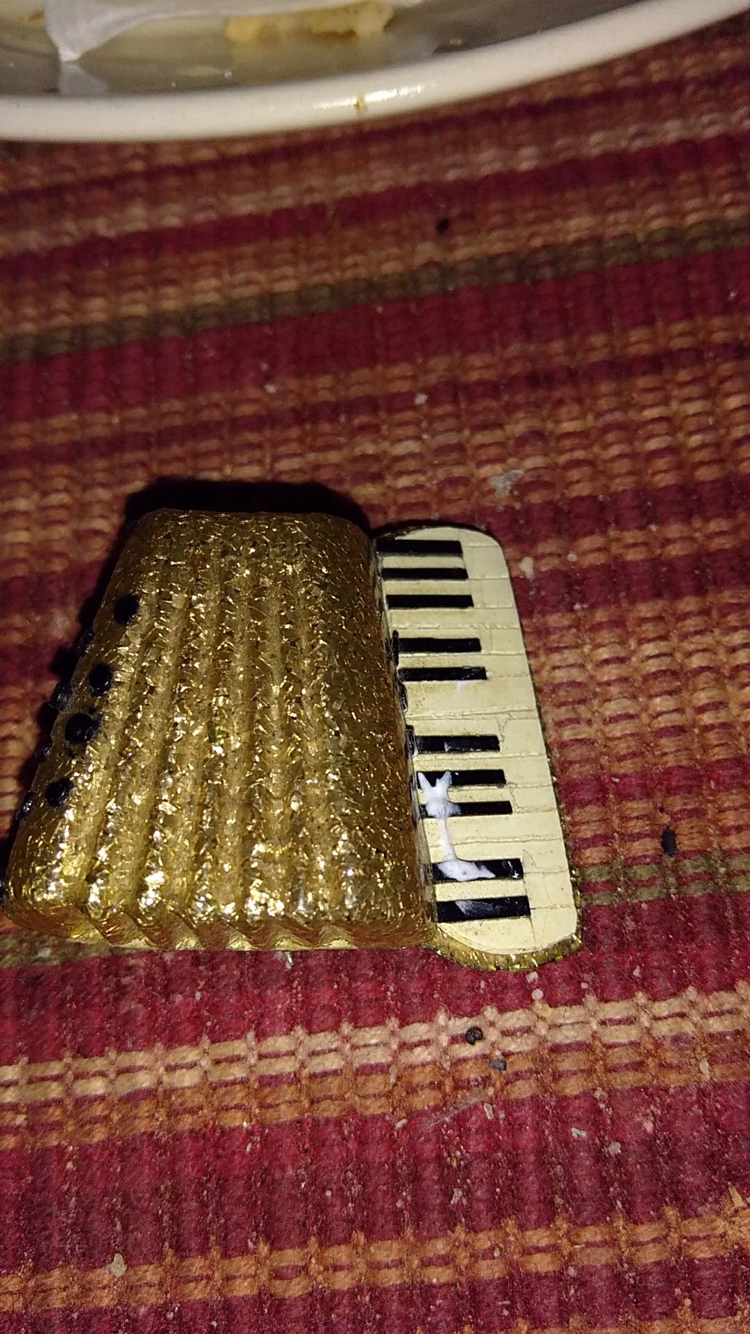 A accordion pin