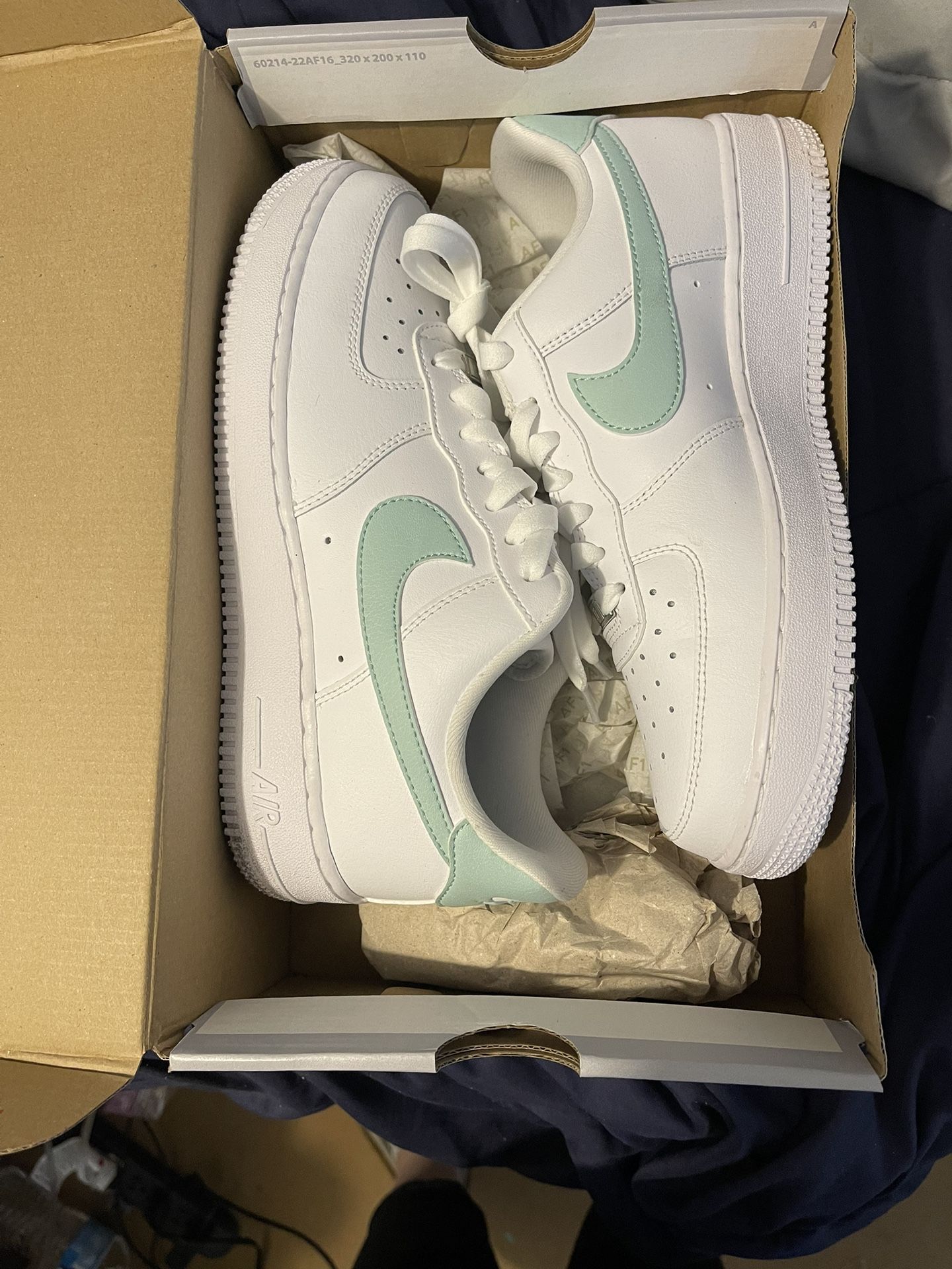 Women’s Nike Air Force Ones 8.5