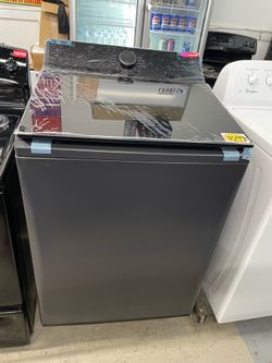 LG washer 5.3 cu ft
