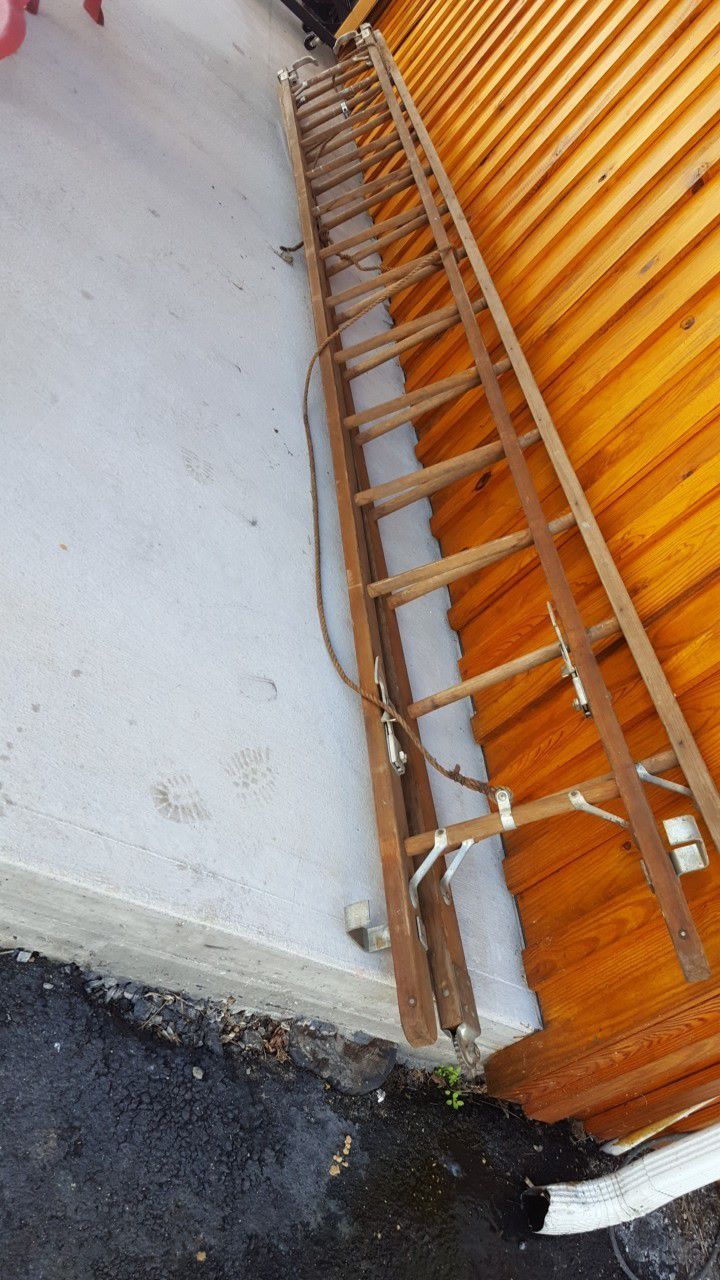 Wood ladder