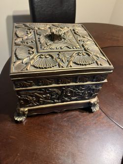 Jewelry Box Storage Box. $5