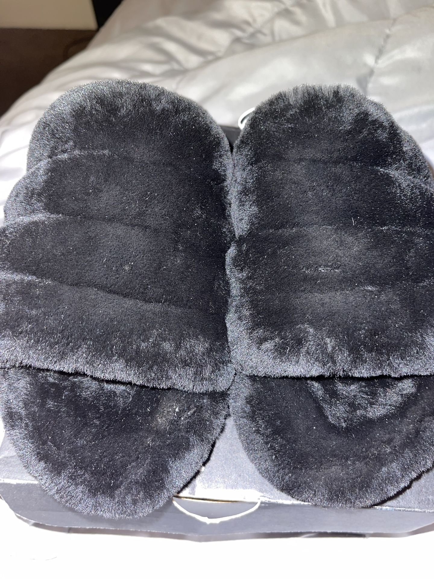 Ugg Fluff Slides
