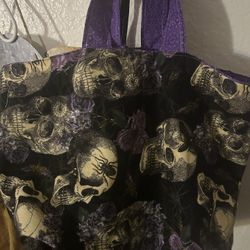 Tote Reversible Skulls