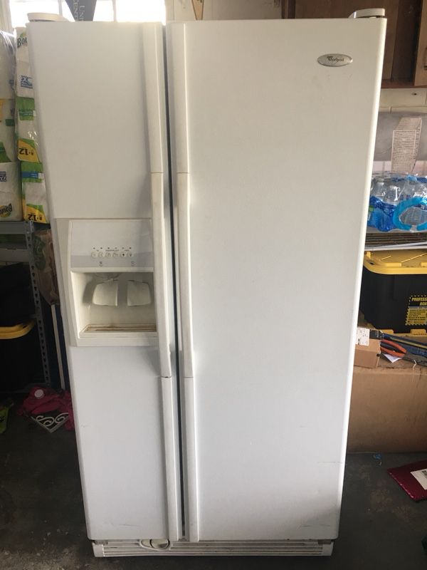 Refrigerator whirlpool