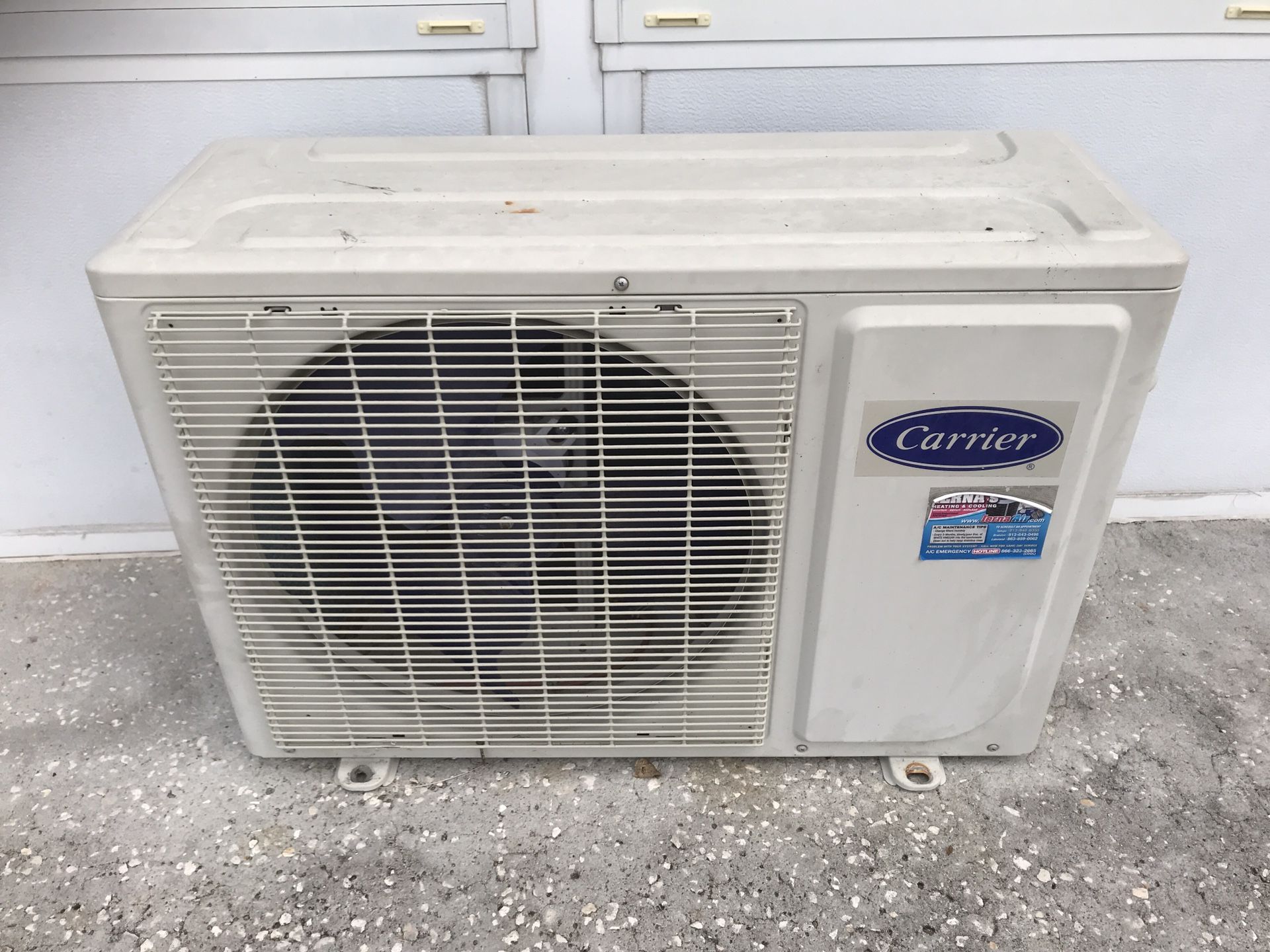Carrier® Performance™ Ductless 12000 Btuh Heat Pump Single Zone 115-1