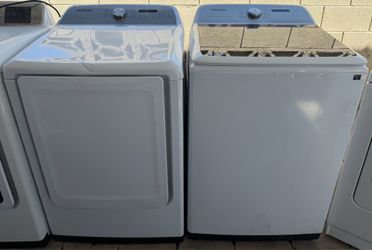 SAMSUNG- AMAZING SET WASHER AND DRYER GAS IN EXCELLENT CONDITION