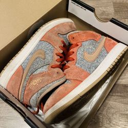 Jordan 1 Mid SE (PS) Kids Size 13C