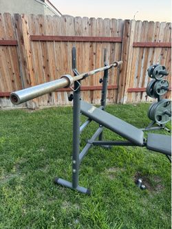 Weight bench with bar and weight Weight bench with bar and weights
