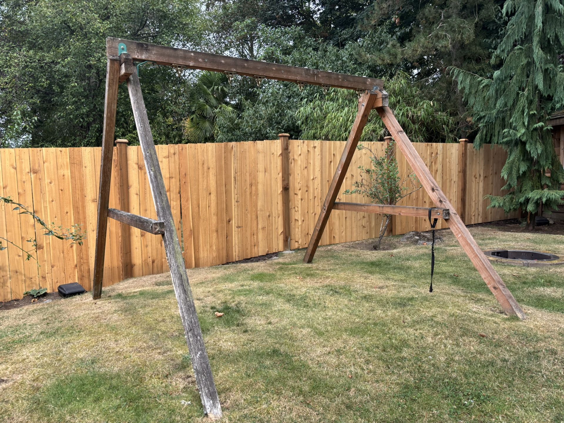 Free Swingset With Two Swings and A Standing Board