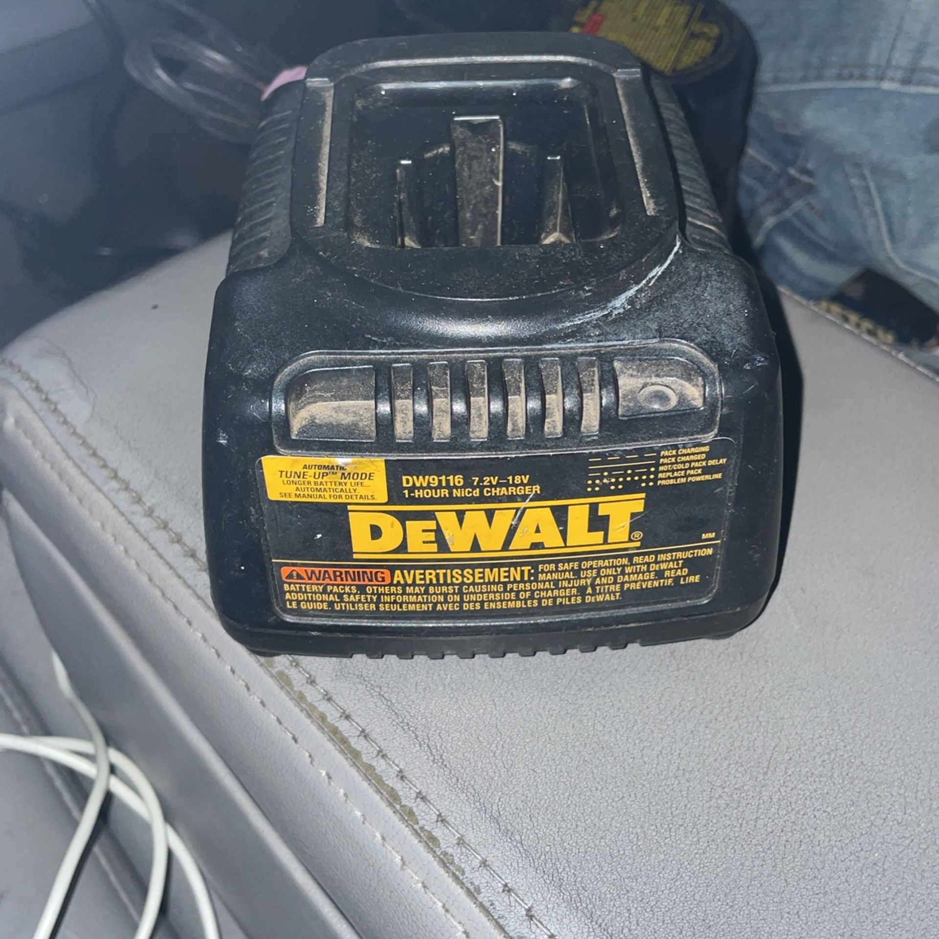 Dewalt Battery Charger