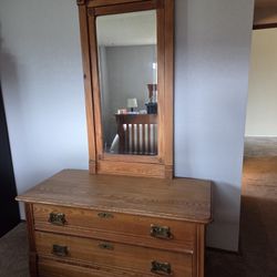 Antique Gentleman's Dresser