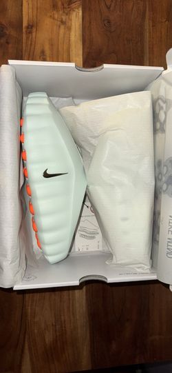 Brand New Women’s Nike Mind 001 Size 11W