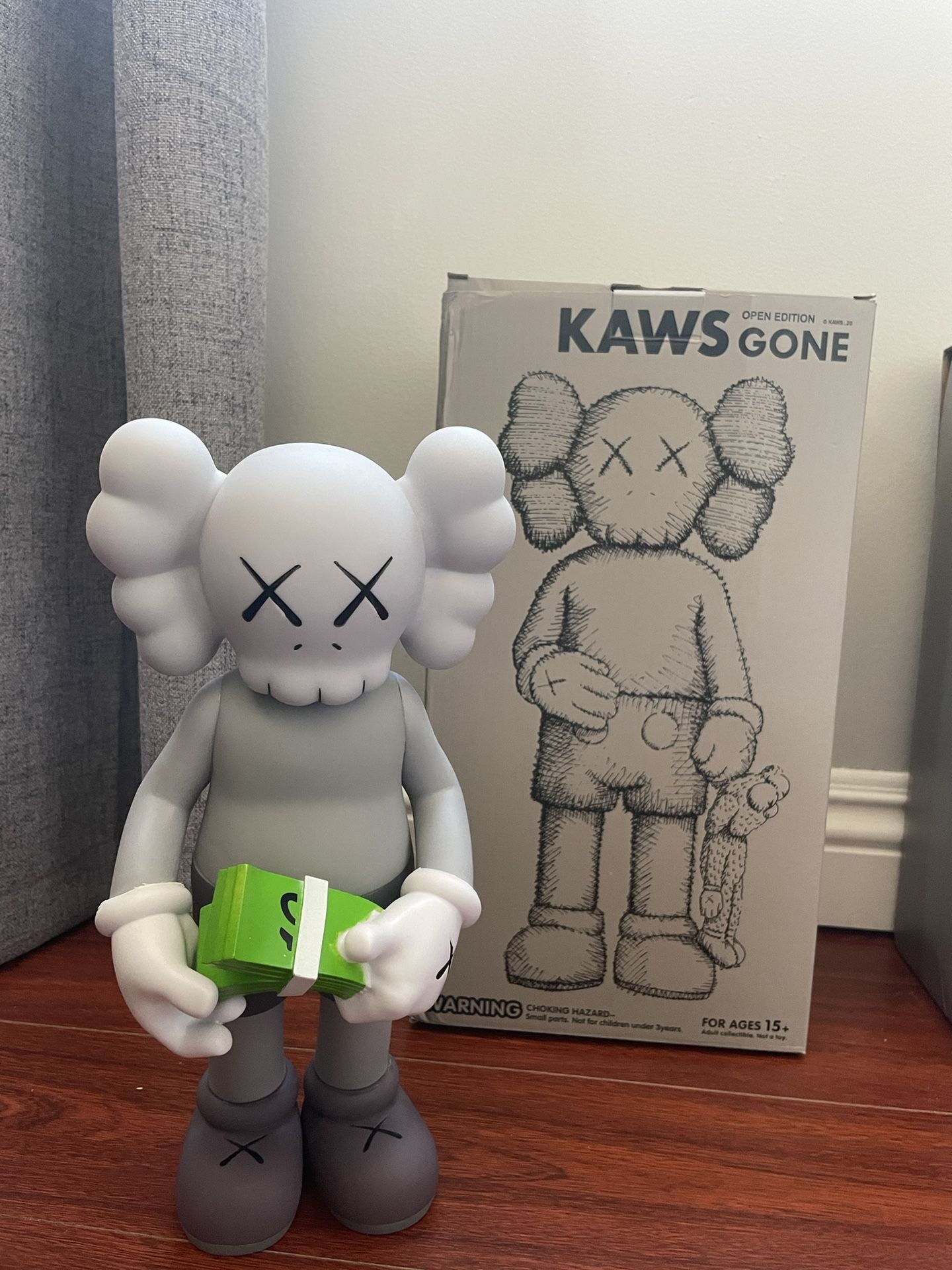 KAWS Money figure 30cm
