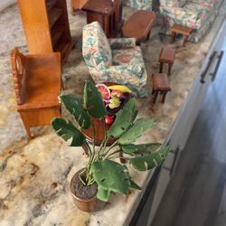 Vintage Doll House Furniture 