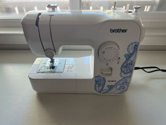 Brother LX3817 Sewing Machine