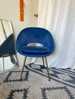 Blue Velvet Mid-Century Modern Accent Chair