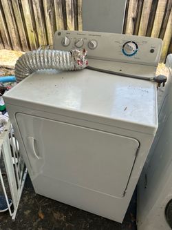 Washer/dryer/65” lg tv