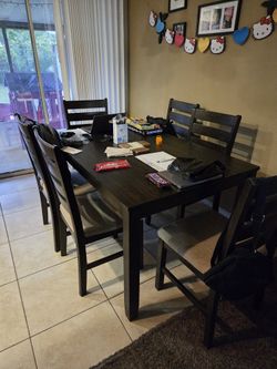 Dinner Table With 6 Chairs